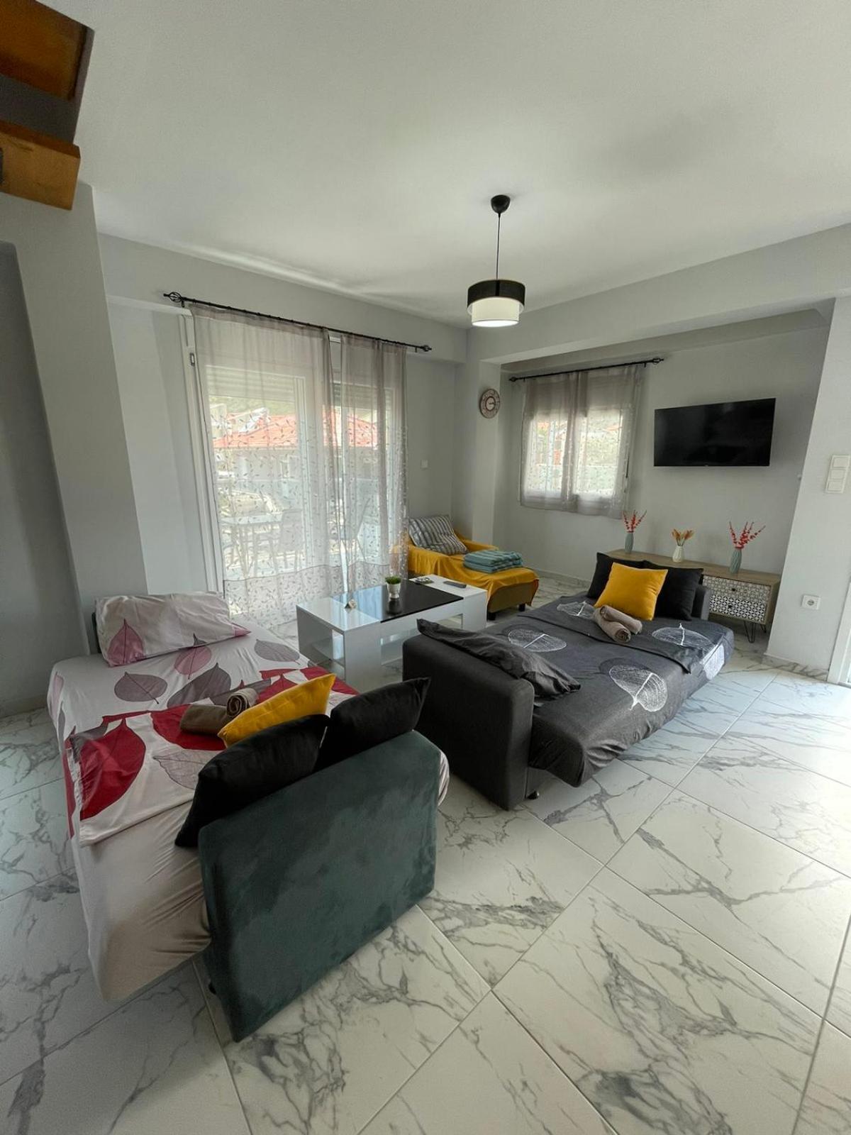 Chara's House Apartment